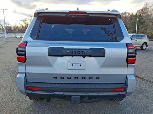 Certified 2025 Toyota 4Runner TRD Off-Road Premium image 25