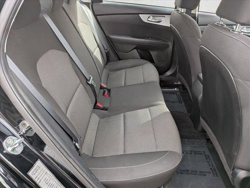 Used 2023 Kia Forte LXS image 17