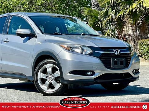 Used 2017 Honda HR-V EX image 25