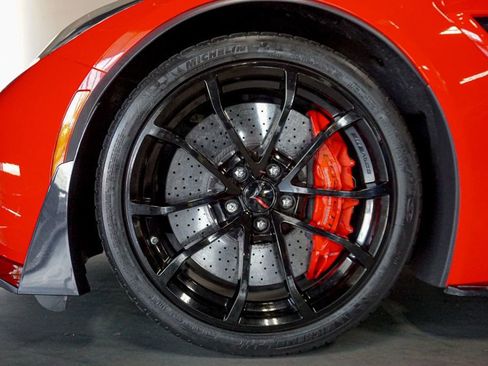 Used 2017 Chevrolet Corvette Grand Sport w/ Z07 Performance Package RWD image 69