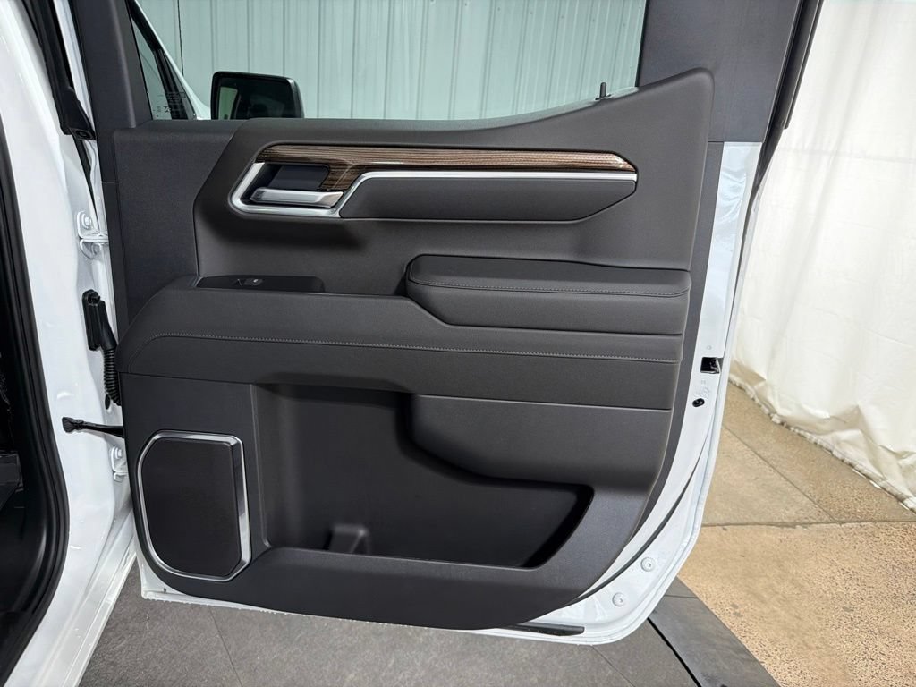 New 2026 Chevrolet Silverado 1500 RST AWD/4WD image 18