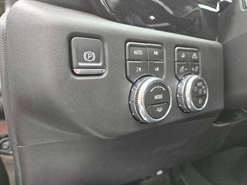 New 2026 GMC Sierra 1500 SLT w/ SLT Premium Package AWD/4WD image 13