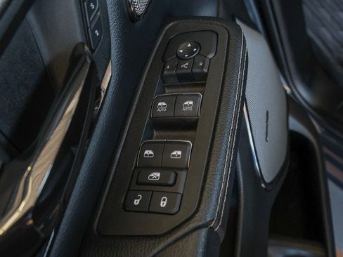 Used 2025 RAM 1500 Rebel w/ Rebel Level 2 Equipment Group AWD/4WD image 31