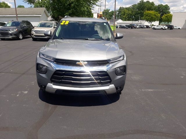 Used 2023 Chevrolet TrailBlazer LT FWD image 3