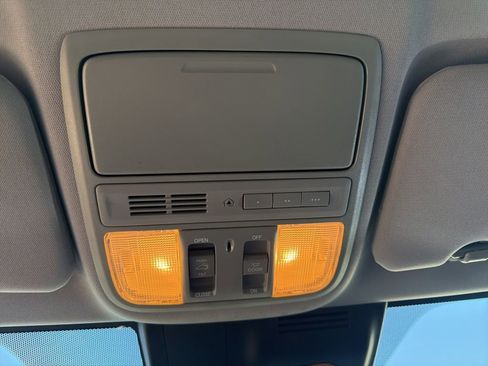 Used 2017 Honda CR-V EX-L image 16