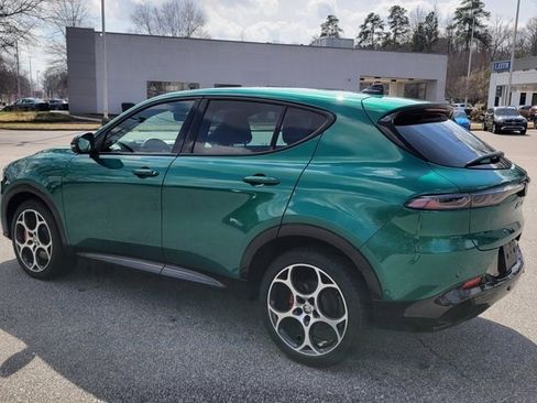 Used 2025 Alfa Romeo Tonale Veloce w/ Premium Package image 3