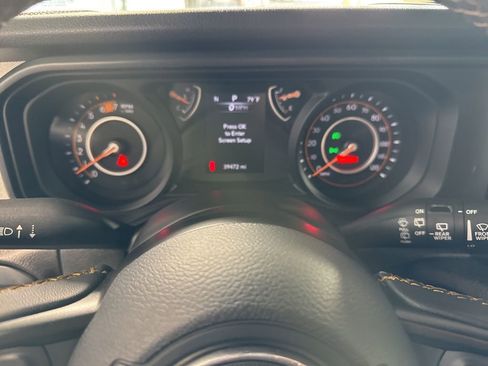 Used 2024 Jeep Wrangler Unlimited Sport AWD/4WD image 37