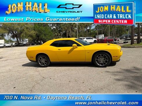 Used 2017 Dodge Challenger GT image 14