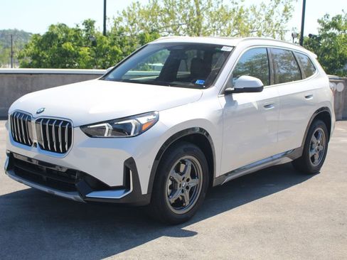 New 2026 BMW X1 xDrive28i image 3