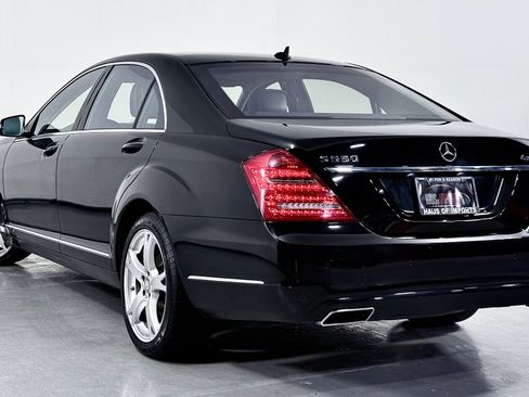 Used 2011 Mercedes-Benz S 550 4MATIC image 11
