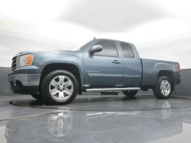 Used 2008 GMC Sierra 1500 SLT w/ SLT Preferred Package AWD/4WD image 46