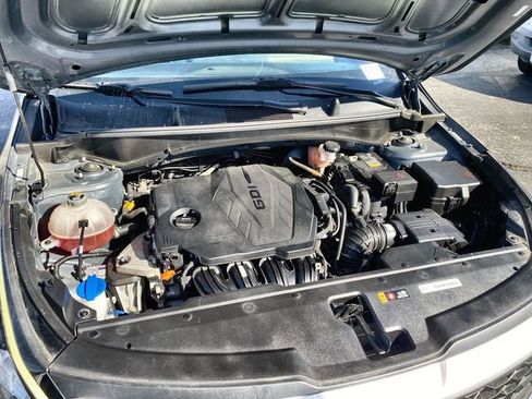 Used 2023 Kia Sportage LX image 19