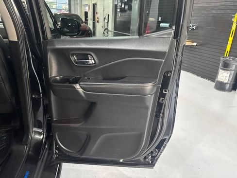 Used 2022 Honda Ridgeline RTL-E image 37
