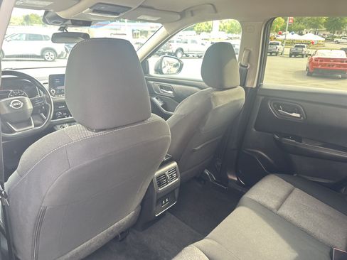 Used 2025 Nissan Rogue SV FWD image 21