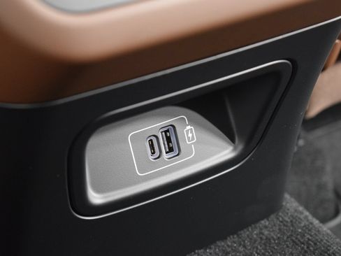 Certified 2024 Maserati Grecale GT AWD/4WD image 21