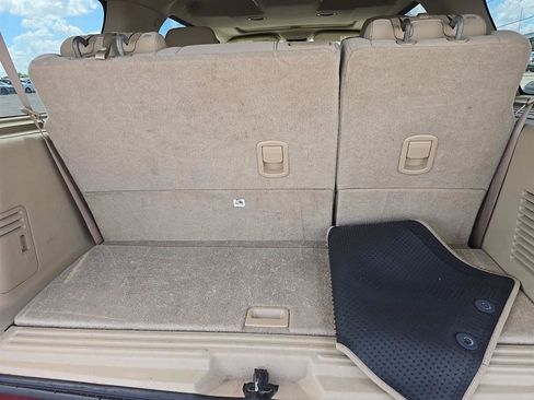 Used 2013 Ford Expedition XLT AWD/4WD image 23