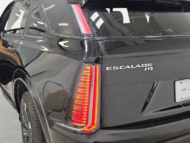 Certified 2025 Cadillac Escalade IQ Sport 2 AWD/4WD image 34