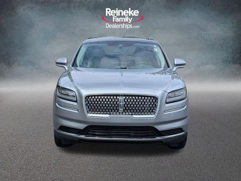 Used 2021 Lincoln Nautilus Reserve AWD/4WD image 2