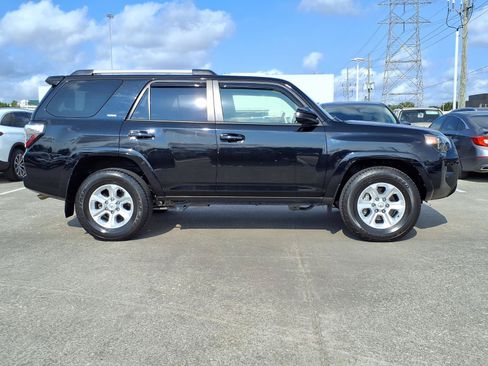 Used 2024 Toyota 4Runner SR5 RWD image 27