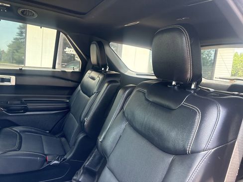 Used 2021 Ford Explorer ST w/ Equipment Group 401A AWD/4WD image 5
