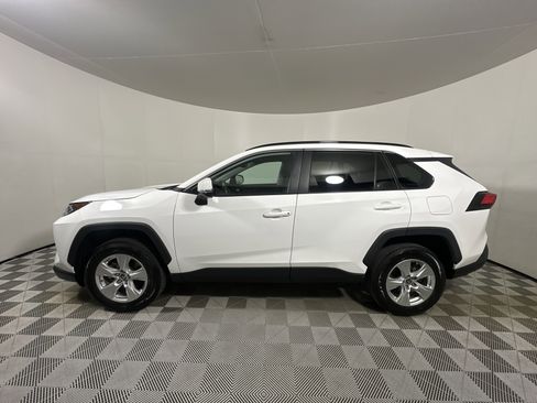 Used 2021 Toyota RAV4 XLE image 4