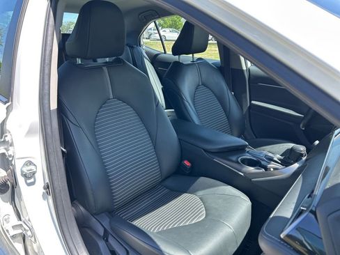 Used 2023 Toyota Camry SE image 37