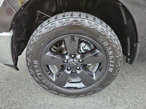 Used 2024 RAM 1500 Tradesman w/ Tradesman SXT Package image 9