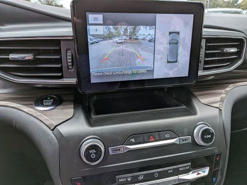 Used 2020 Ford Explorer Limited image 24