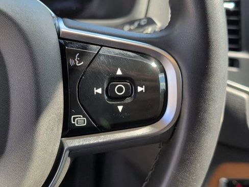 Certified 2025 Volvo XC90 T8 Core w/ Protection Package image 27