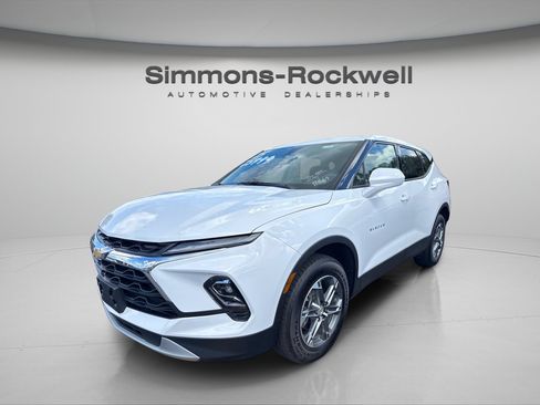 Used 2025 Chevrolet Blazer LT AWD/4WD image 1
