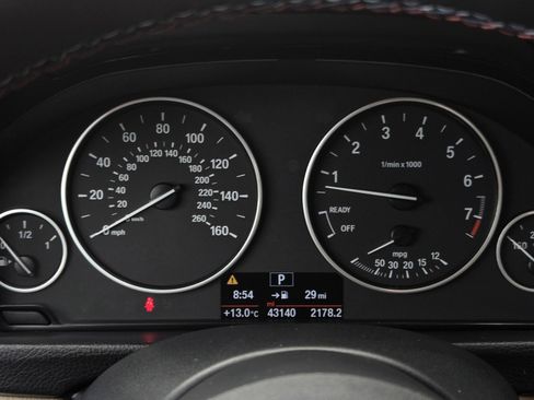 Used 2018 BMW 320i xDrive Sedan image 23