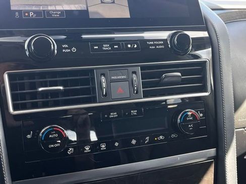 Certified 2022 INFINITI QX80 Luxe w/ All-Season Package image 16