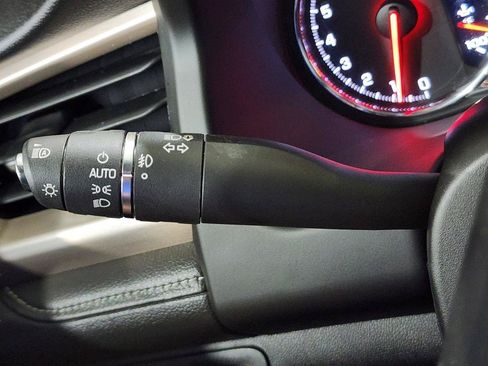 Used 2017 GMC Acadia Denali FWD image 16