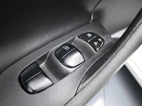 Used 2017 Nissan Altima 2.5 S w/ Power Driver Seat Package FWD image 11