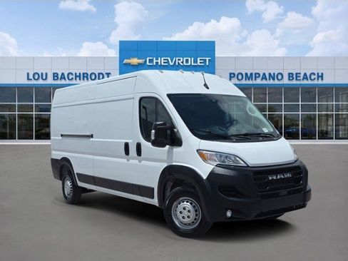 Used 2025 RAM ProMaster 2500 w/ Convenience Group FWD image 1