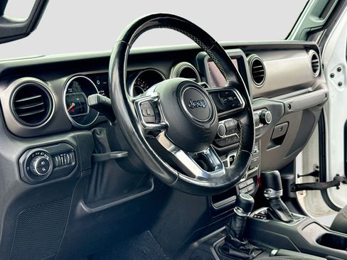Used 2020 Jeep Gladiator Sport w/ Quick Order Package 24S AWD/4WD image 4