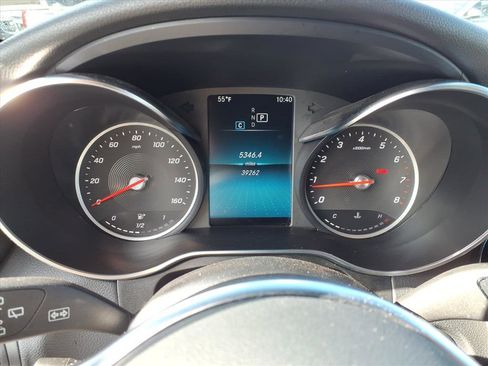 Used 2020 Mercedes-Benz GLC 300 4MATIC image 23