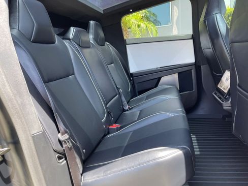 Used 2025 Tesla Cybertruck Cyberbeast AWD/4WD image 28