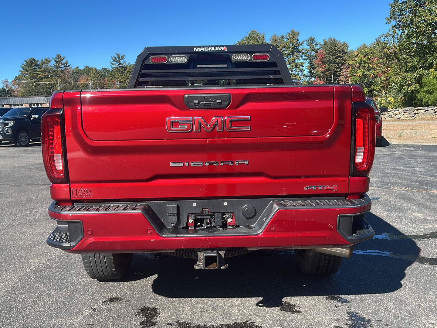 Used 2023 GMC Sierra 2500 AT4 w/ AT4 Preferred Package AWD/4WD image 4