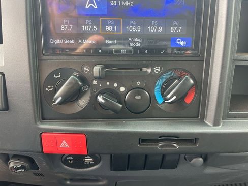 Used 2024 Chevrolet Low Cab Forward image 21