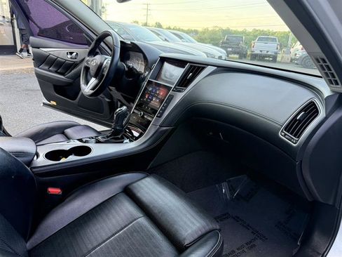 Used 2018 INFINITI Q50 Sport w/ Cargo Package (L95) RWD image 14