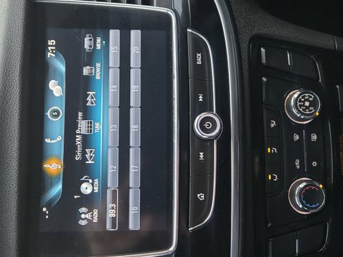 Used 2018 Buick Encore Preferred image 24