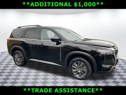 Used 2024 Nissan Pathfinder SV