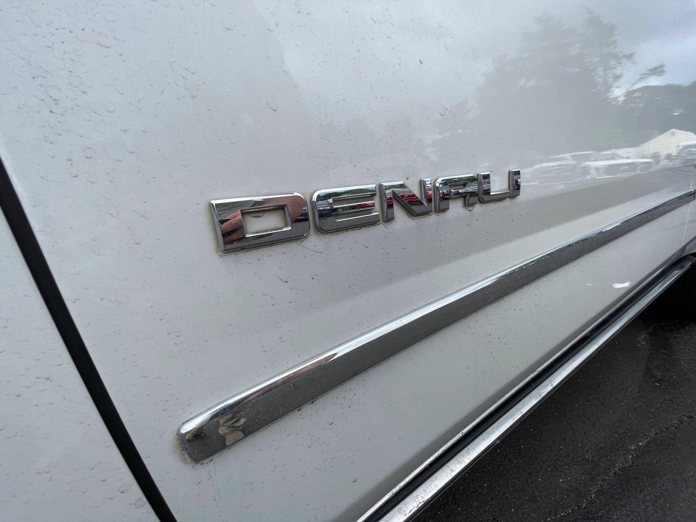 Used 2017 GMC Yukon Denali w/ Open Road Package AWD/4WD image 39