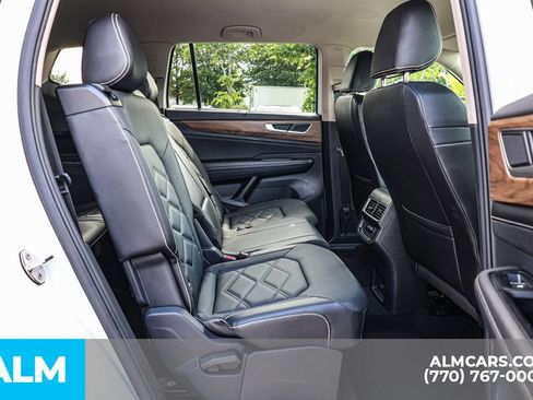 Used 2025 Volkswagen Atlas SE FWD image 23