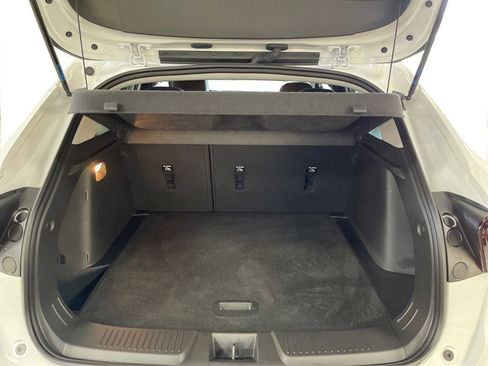 Certified 2024 Chevrolet Trax LT w/ Sunroof Package image 22