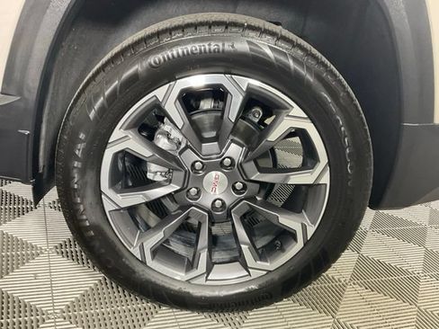 Used 2025 GMC Terrain Elevation w/ Elevation Premium Package AWD/4WD image 35