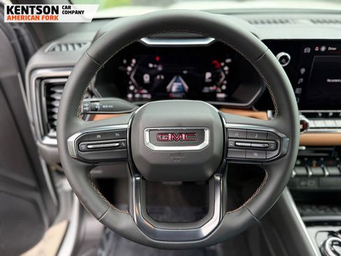 Used 2025 GMC Canyon AT4 image 18