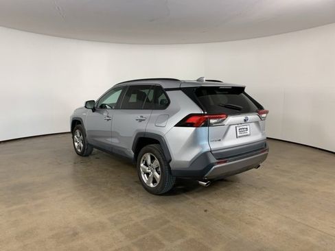 Used 2021 Toyota RAV4 Limited image 15