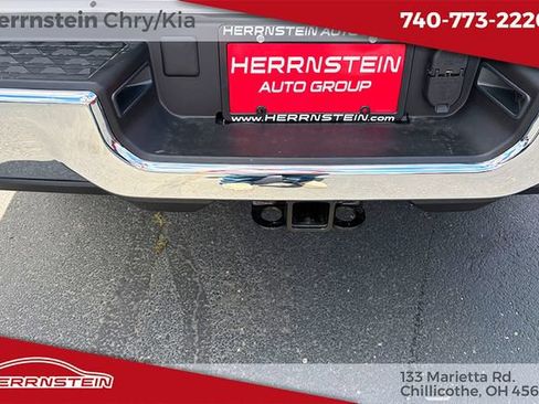 Used 2026 RAM 2500 Tradesman w/ Chrome Appearance Group AWD/4WD image 22